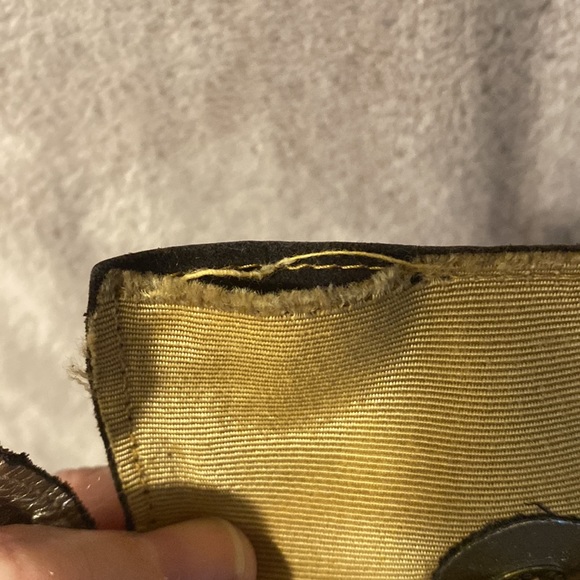 Gold Mesh Small Shoulder Bag - Picture 4 of 4